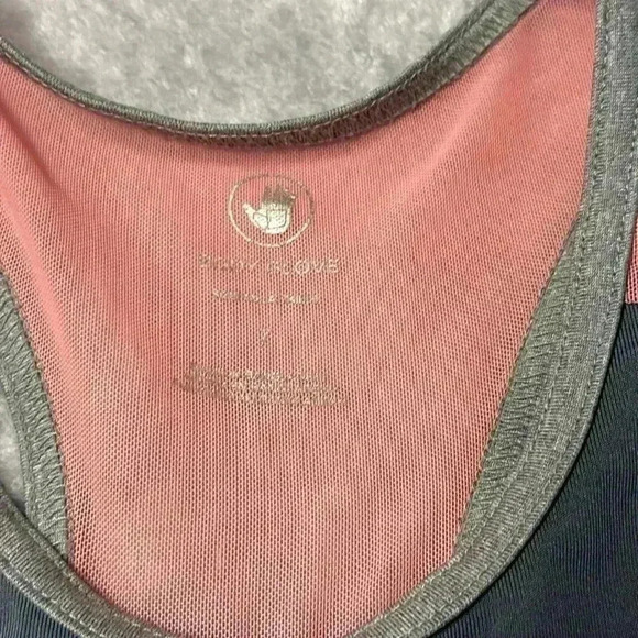 Body Glove - Exercise tank top. Size 7 - Picture 2 of 3